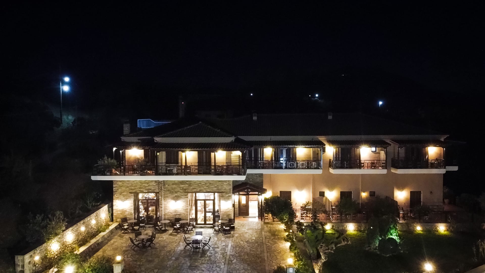 Dellas Boutique Hotel