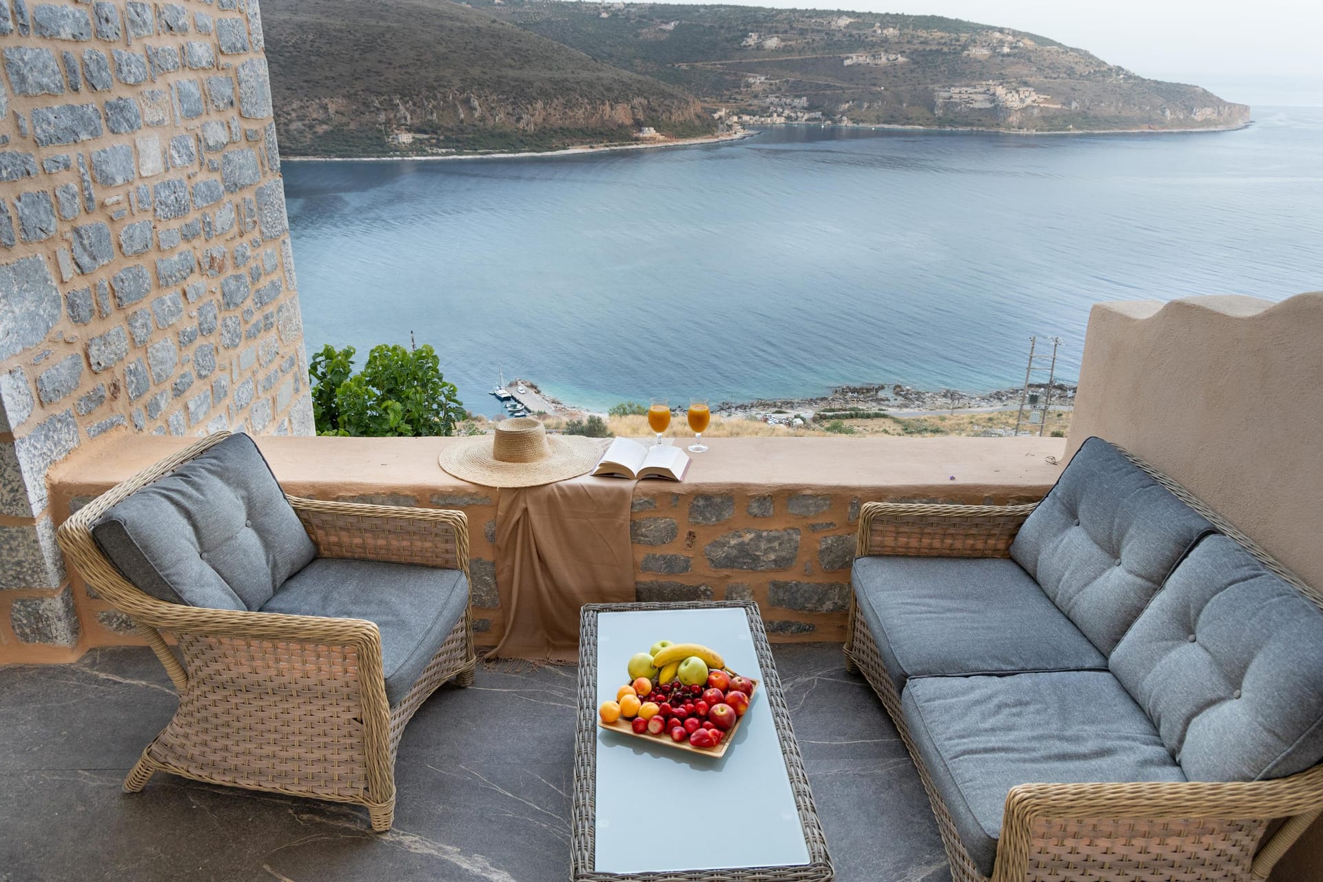 Akrolithi Boutique hotel