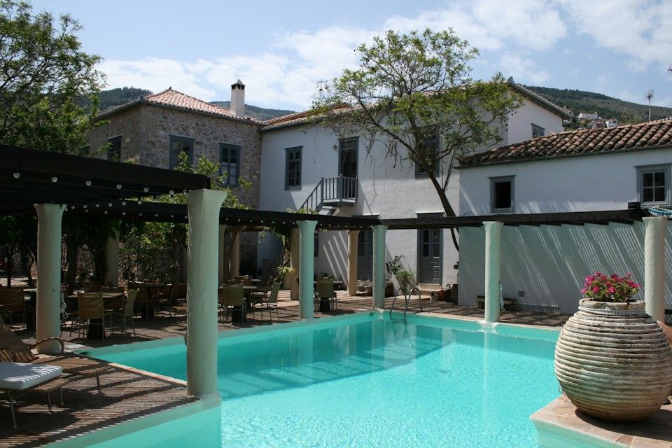 Bratsera Historic Boutique Hotel