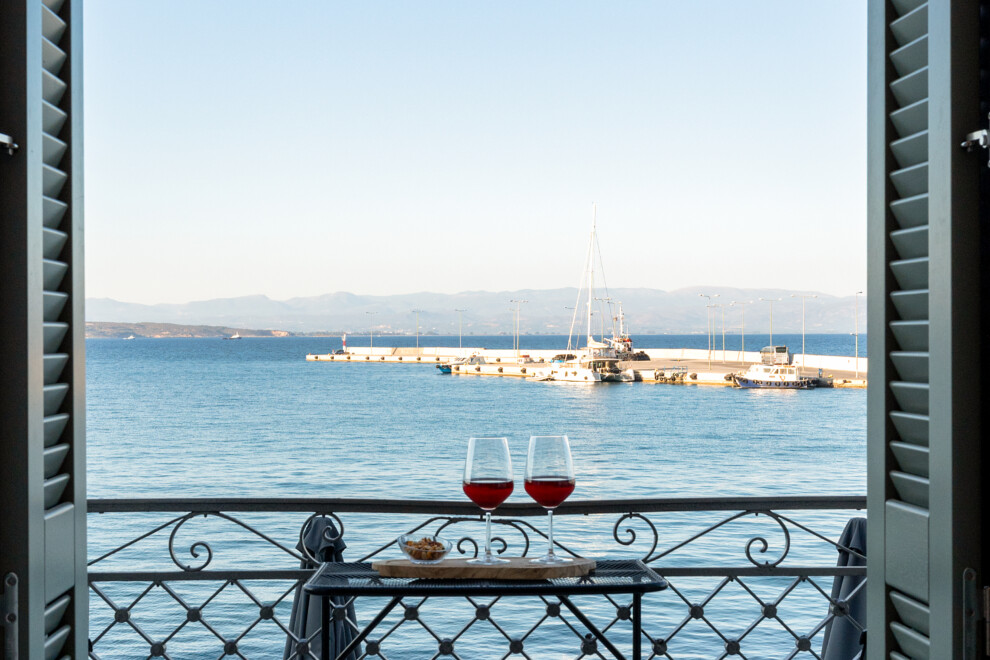 YeeOn | Living-Well Boutique City Hotel