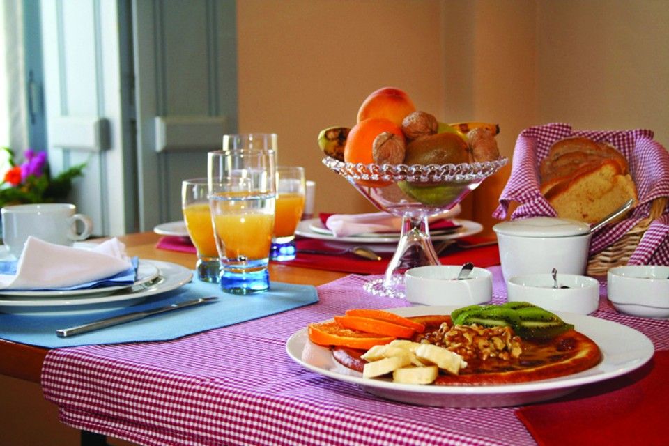 Ξενώνας Κυριακή