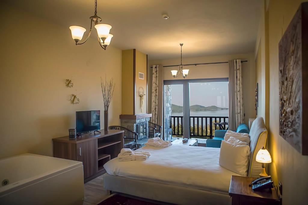 Pandion Boutique Hotel & Suites