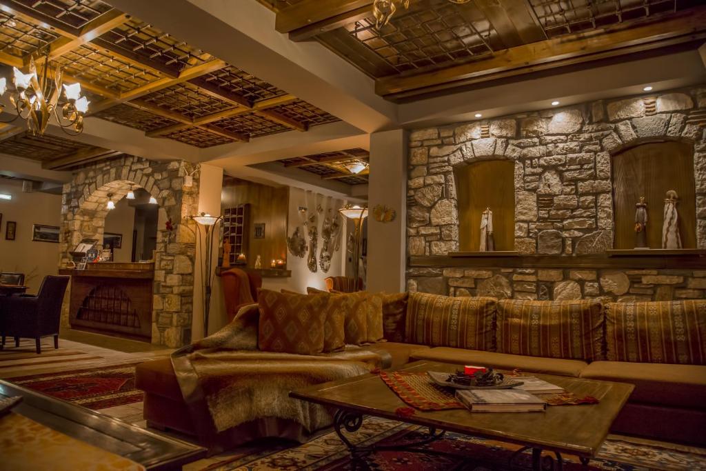 Pandion Boutique Hotel & Suites