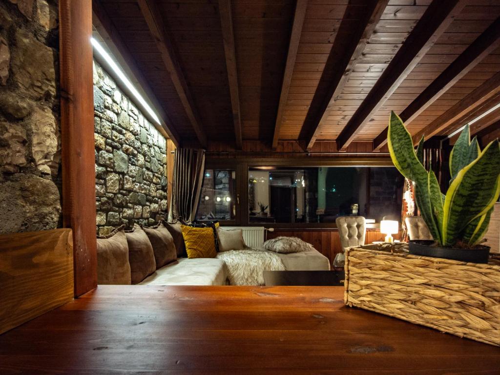 Pandion Boutique Hotel & Suites