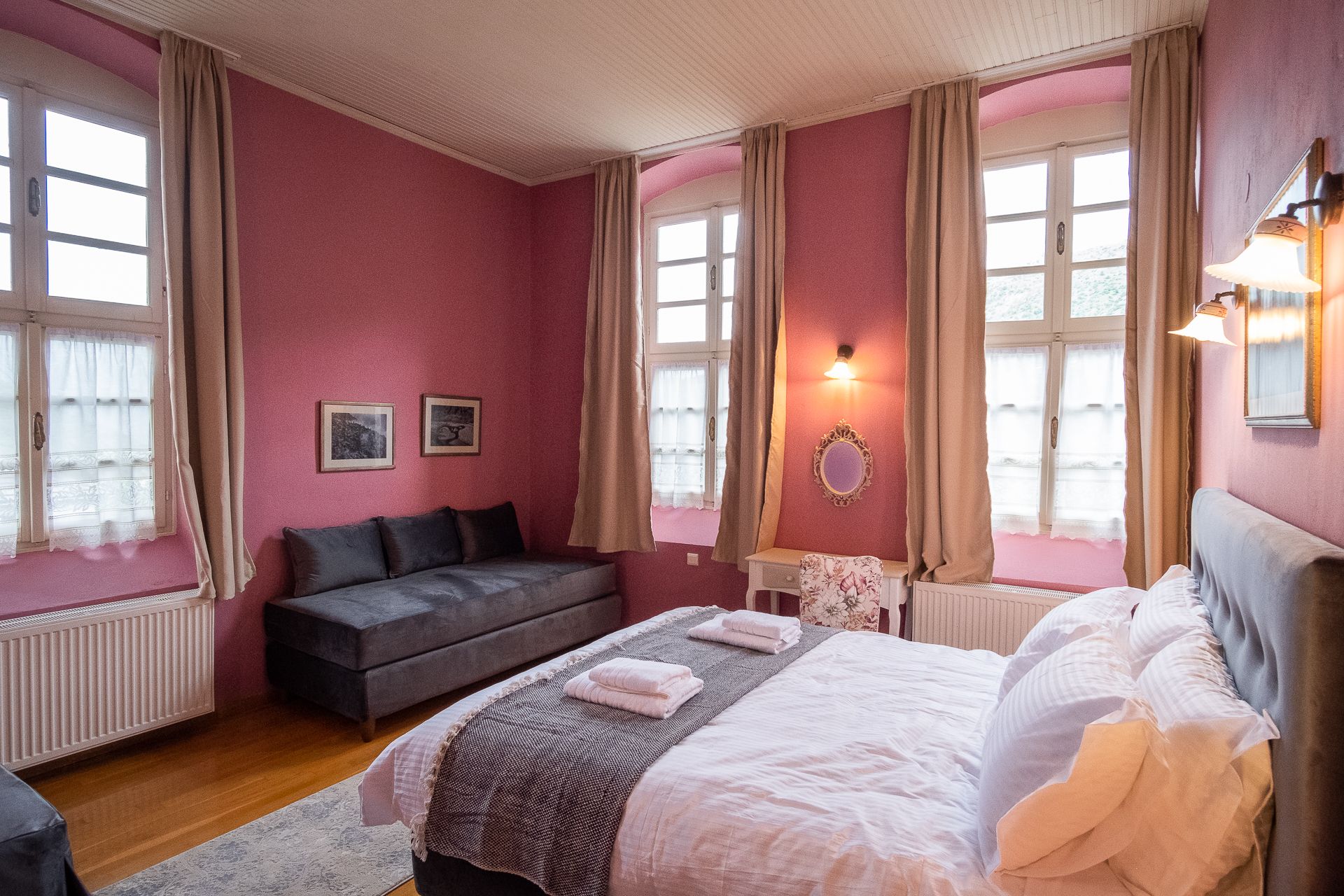 Old School Boutique Hotel